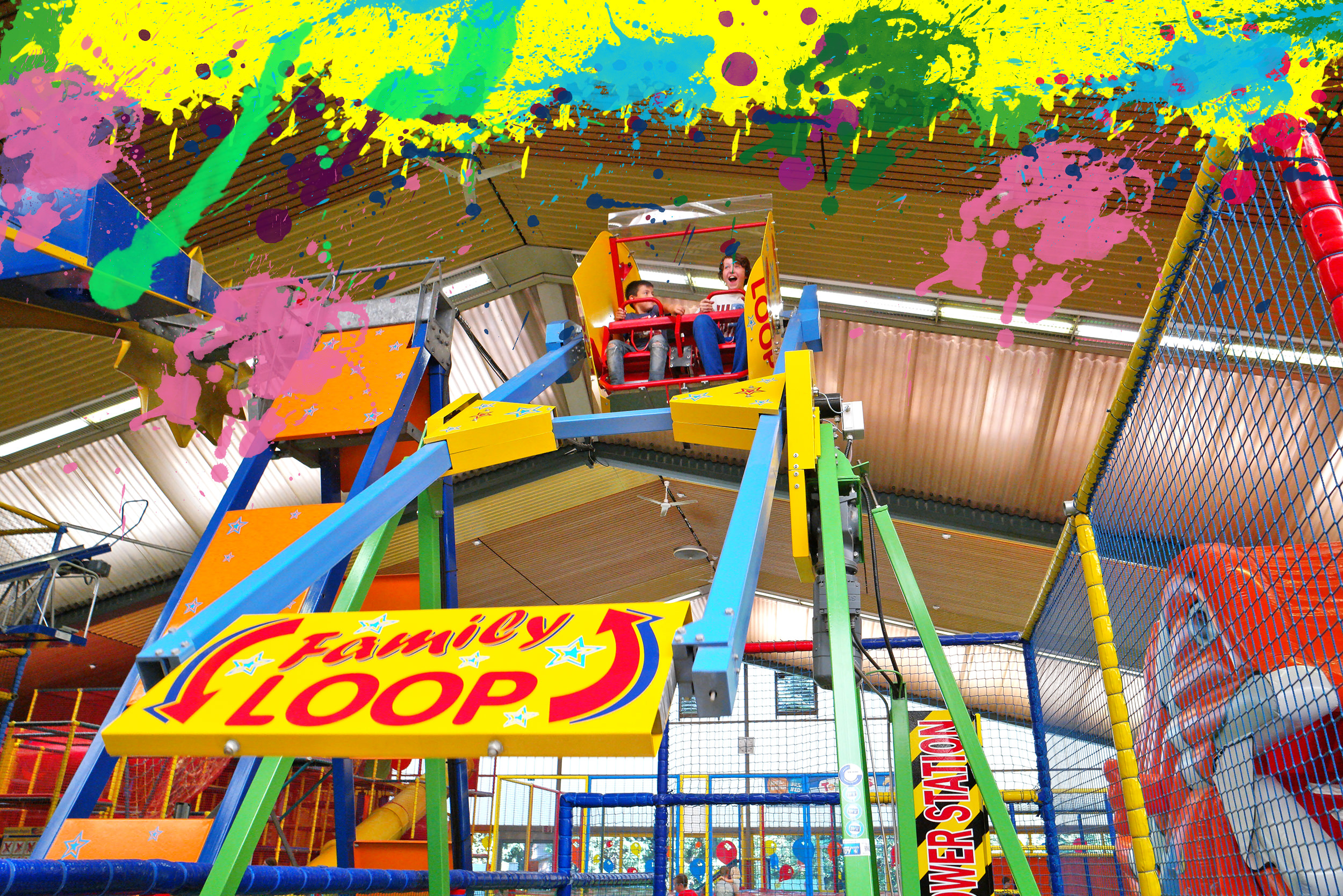Family Loop Fahrgeschäft im Family Paradise
